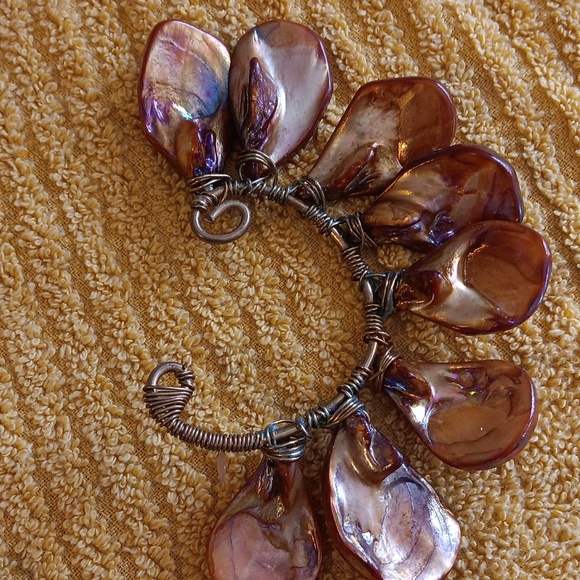 Shell ear cuffs - Picture 4 of 4